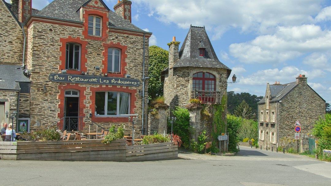 Is Boucheron Under Richemont